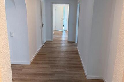 Wohnung Bottrop Ebel - 5 Zimmer, 135 m&sup2;, 1.790&euro; | Angebot:25898932