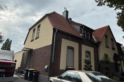 Haus Duisburg Hamborn - 8 Zimmer, 130 m&sup2;, 315.000&euro; | Angebot:27494832