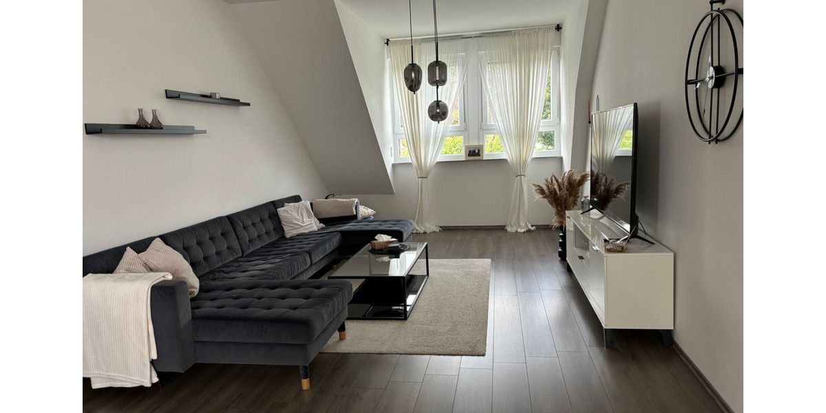 Dachgeschoßwohnung Oberhausen Alstaden - 2 Zimmer, 80 m&sup2;, 650&euro; | Angebot:25174351