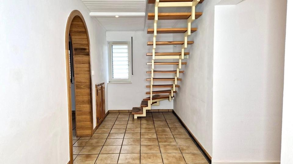 Großzügige Doppelhaushälfte mit Kamin & Balkon in Bottrop 8 zimmer