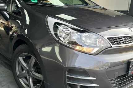 Kia Rio 115.000 km 7.500 € Essen 45356