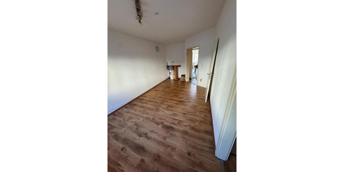 Etagenwohnung Essen Stadtbezirk IV - 5 Zimmer, 125 m&sup2;, 230.000&euro; | Angebot:27499345