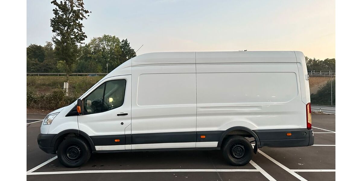 Ford Transit 209.000 km 9.499 &euro; Bochum 44809