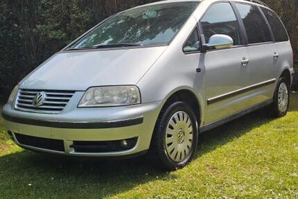 VW Sharan 274.000 km 2.800 &euro; Oberhausen 46119