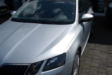 Skoda Octavia 164.000 km 9.900 &euro; Bottrop 46242