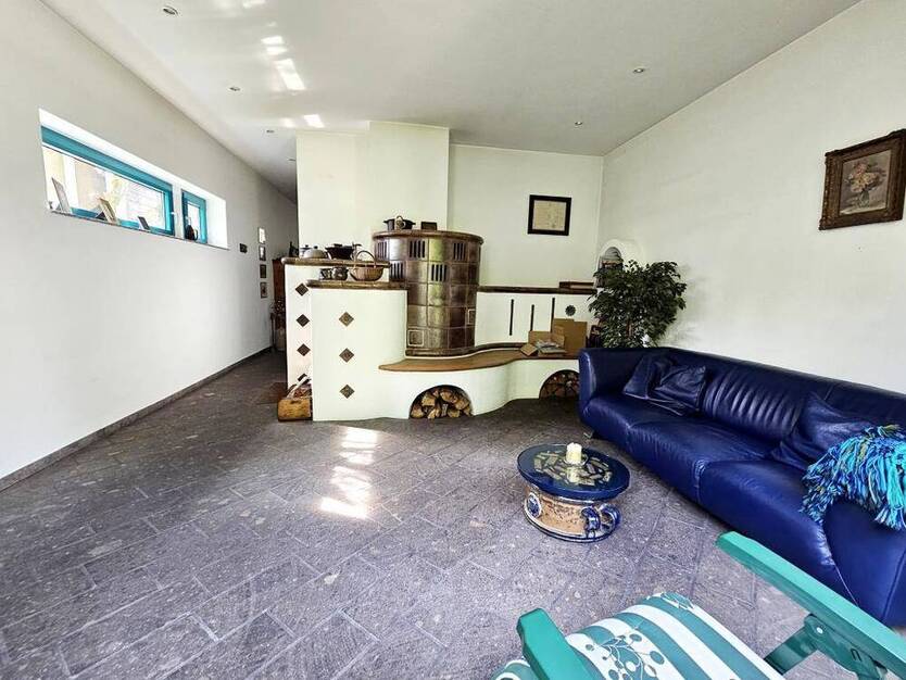 Moderne Architektur trifft auf charmante Baukunst – Häuserensemble aus 2 Einfamilienhäuser, EinliegerWohnung + Fabrikgebäude