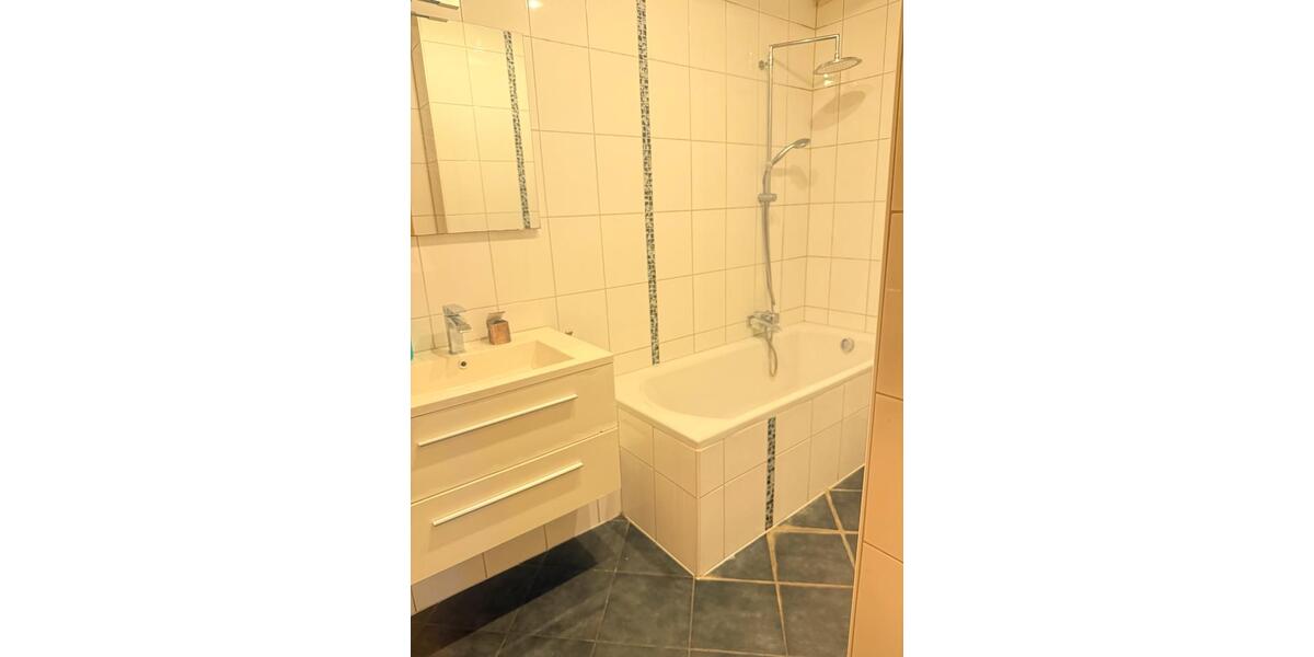 Erdgeschoßwohnung Duisburg Duisburg-Mitte - 3.5 Zimmer, 80 m&sup2;, 190.000&euro; | Angebot:27197377