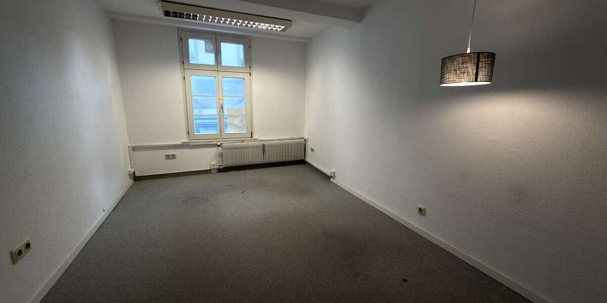 Großes Büro- und Praxisfläche in Hattingens Altstadt mit IT-Raum, LAN, Seminarraum und Gartennutzung 10 zimmer