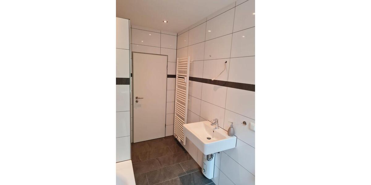 Dachgeschoßwohnung Dinslaken Lohberg - 2.5 Zimmer, 72 m&sup2;, 185.000&euro; | Angebot:27446989