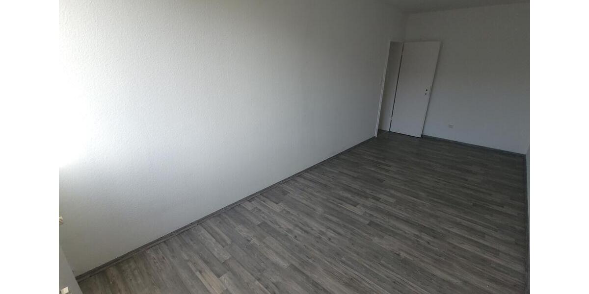 Renovierte 3-Zi-Wohnung im 2.OG in gefragter und Wohnanlage Ruhrhöhe - ideal für Paare und kl. Fam. 3 zimmer