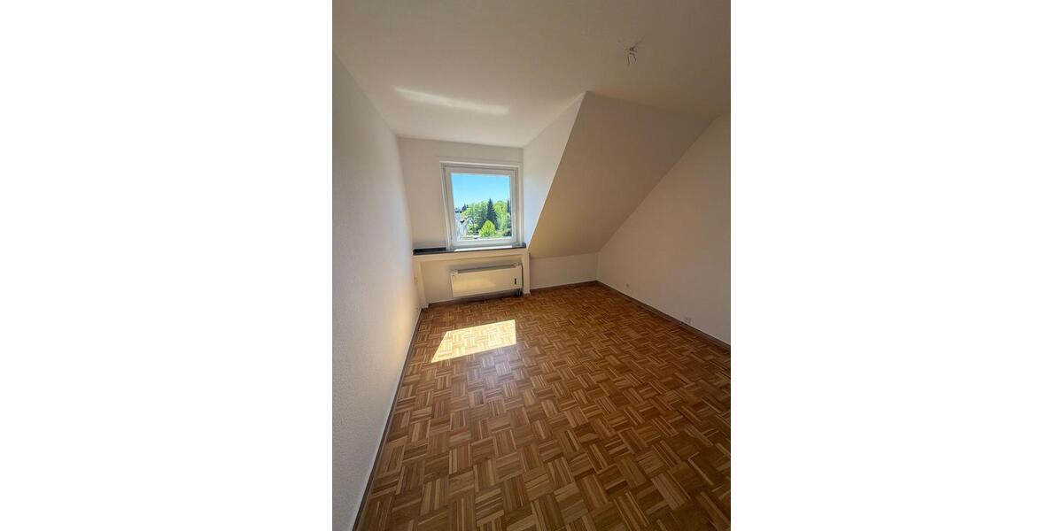 Etagenwohnung Recklinghausen - 4 Zimmer, 87 m&sup2;, 595&euro; | Angebot:26442299