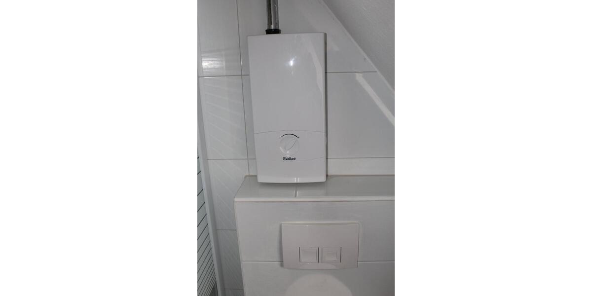 Frisch Renovierte 2 Zimmer Wohnung ab Sofort 2 zimmer