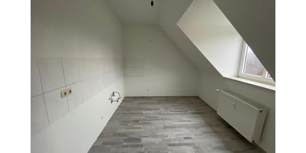 geräumige Dachgeschosswohnung in Rotthausen ! 3.5 zimmer