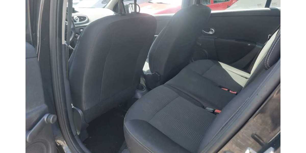 Renault clio 203.150 km 1.999 &euro; Witten 58454