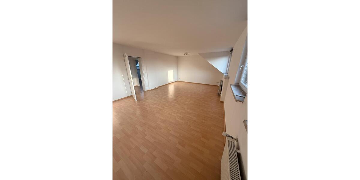 Dachgeschoßwohnung Oberhausen Biefang - 1 Zimmer, 52 m&sup2;, 620&euro; | Angebot:25822582