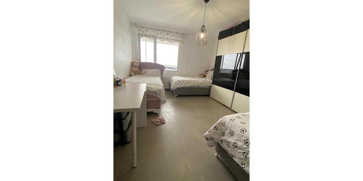 Etagenwohnung Duisburg Essenberg - 3 Zimmer, 85 m&sup2;, 500&euro; | Angebot:25756619