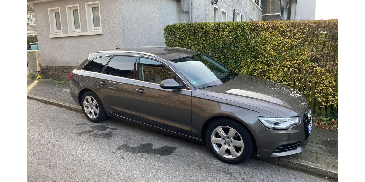 Audi A6 215.500 km 10.150 &euro; Essen 45149