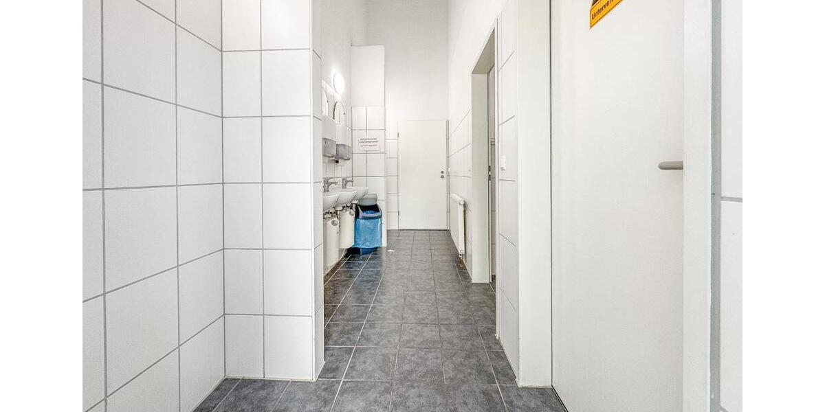 BÜRO – 270 m² – 7 BÜROS – 2 BESPRECHUNGSRÄUME – KÜCHE – LASTENAUFZUG – STELLPLÄTZE – TOP AUFGETEILT! zimmer