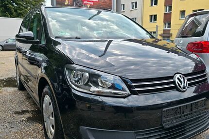 VW Touran 210.000 km 5.999 &euro; Essen 45144