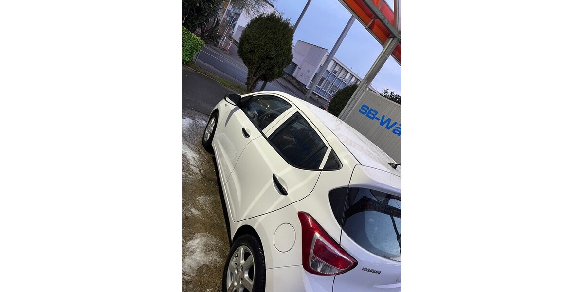 Hyundai i10 65.000 km 4.500 &euro; Essen 45121