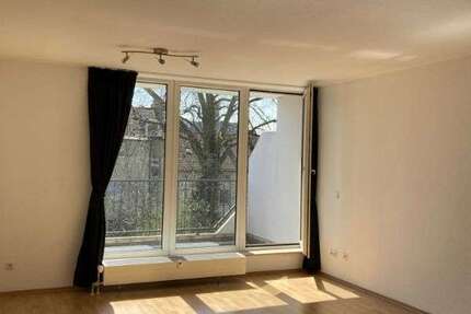 Wohnung Bochum Innenstadt - 3 Zimmer, 81 m&sup2;, 725&euro; | Angebot:26498842