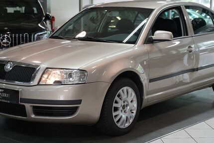 Skoda Superb 185.000 km 1.990 &euro; Herne 44652
