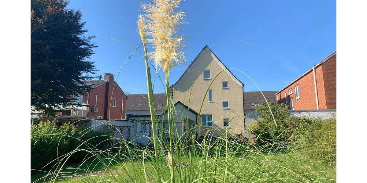 Für Selbstnutzer oder Kapitalanleger! Dreiparteienhaus in ruhiger Lage von Recklinghausen-Grullbad! 6 zimmer