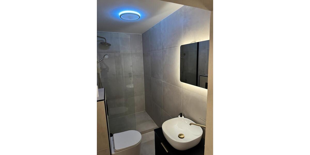 Charmante Doppelhaushälfte mit großem Garten im Duisburger Süden 4 zimmer