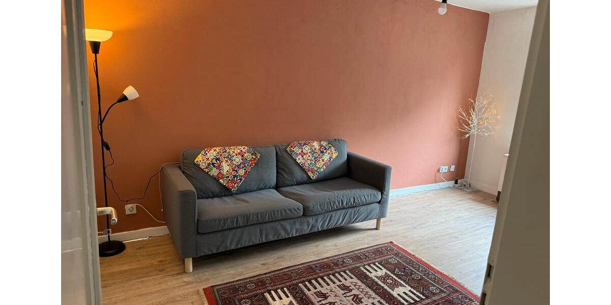 Etagenwohnung Essen Stadtbezirk VI - 1 Zimmer, 44 m&sup2;, 420&euro; | Angebot:24521533