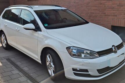 VW Golf 131.000 km 8.600 &euro; Oer-Erkenschwick 45739