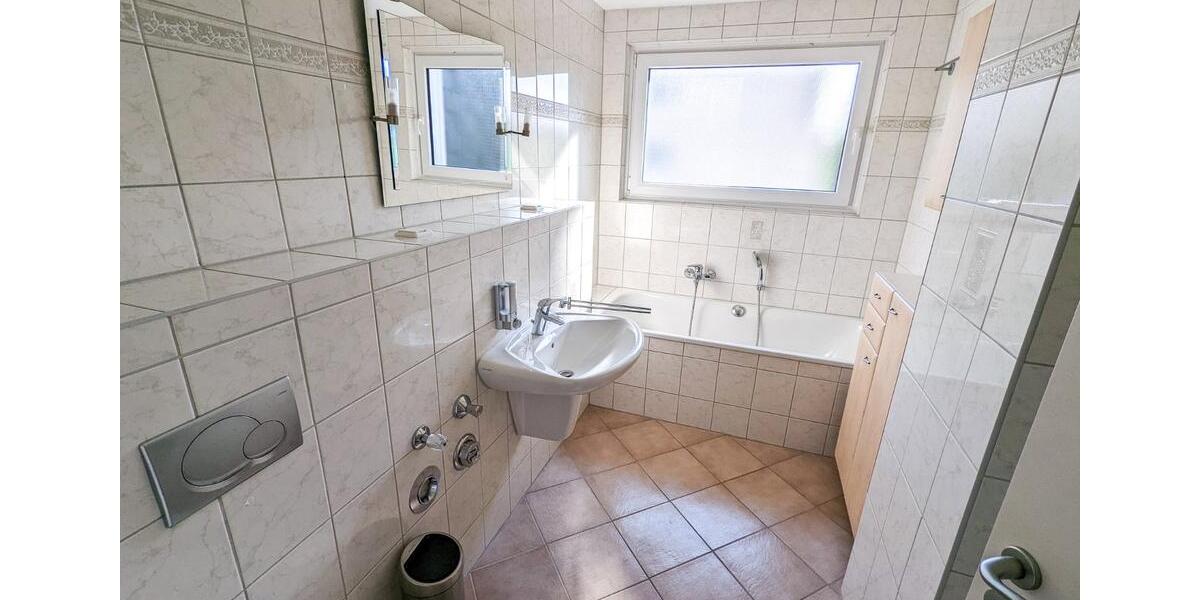 Etagenwohnung Essen Stadtbezirk VIII - 4 Zimmer, 98 m&sup2;, 890&euro; | Angebot:25385658