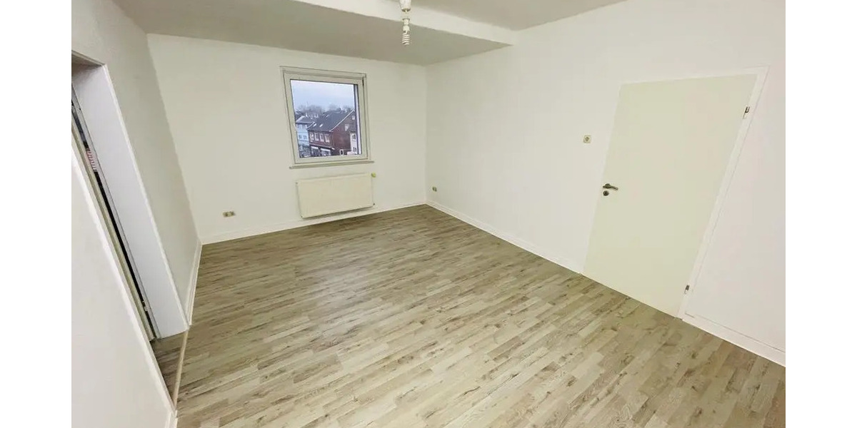 Helle renovierte Dachgeschoss 5 Zimmer Wohnung in Bochum Wattenscheid mit guter Anbindung 5 zimmer