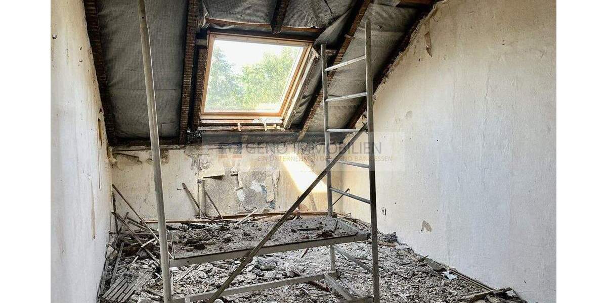 Mehrfamilienhaus, Wohnhaus Essen / Überruhr-Hinsel Überruhr-Hinsel - 9 Zimmer, 244 m&sup2;, 475.000&euro; | Angebot:25708871