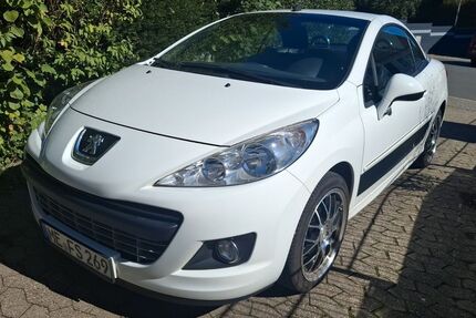 Peugeot 207 110.000 km 2.900 &euro; Heiligenhaus 42579