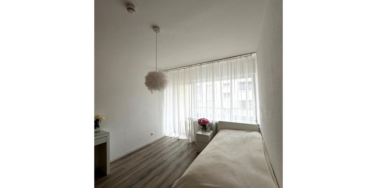 Etagenwohnung Essen Stadtbezirk III - 3 Zimmer, 62 m&sup2;, 570&euro; | Angebot:26679369