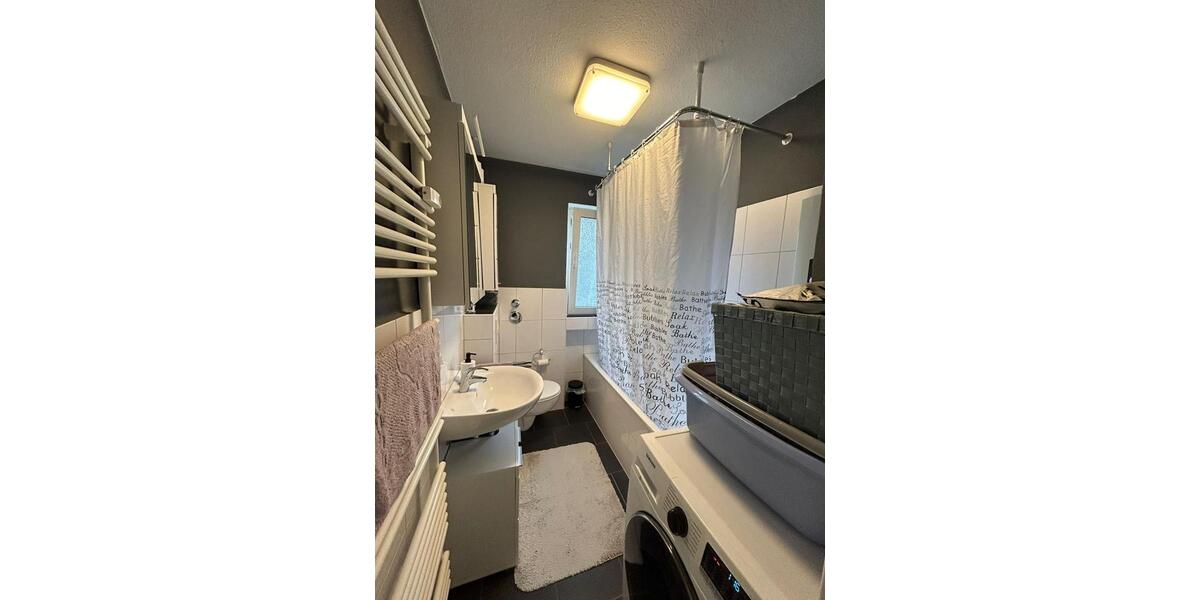 Etagenwohnung Duisburg Hamborn - 3.5 Zimmer, 65 m&sup2;, 120.000&euro; | Angebot:26495640