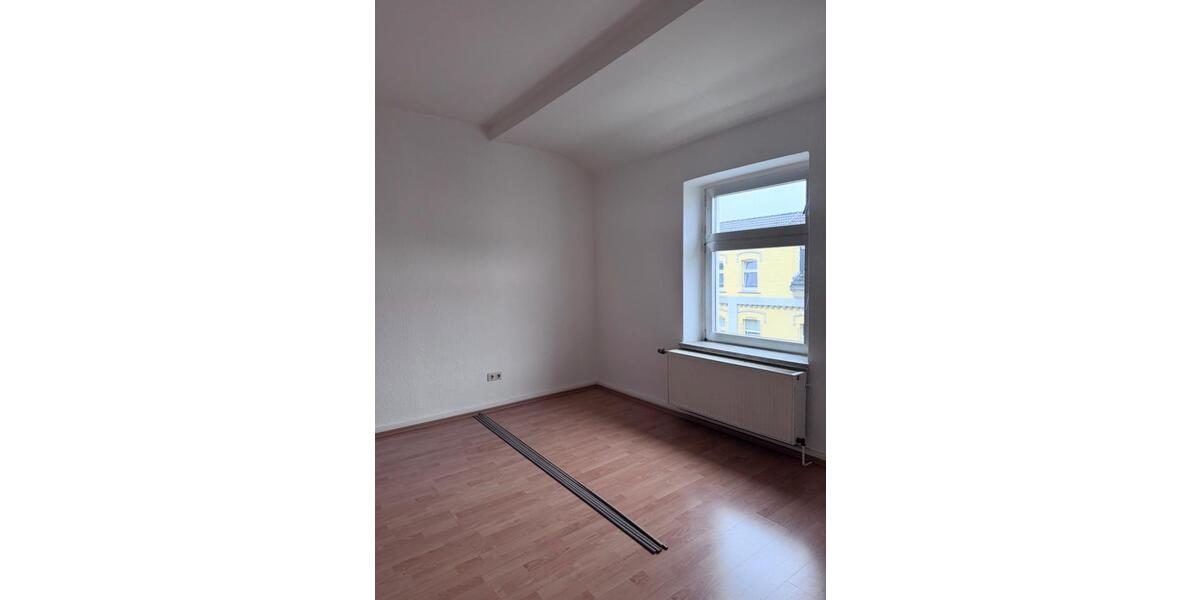 Dachgeschoßwohnung Hattingen - 2 Zimmer, 43 m&sup2;, 395&euro; | Angebot:26446402