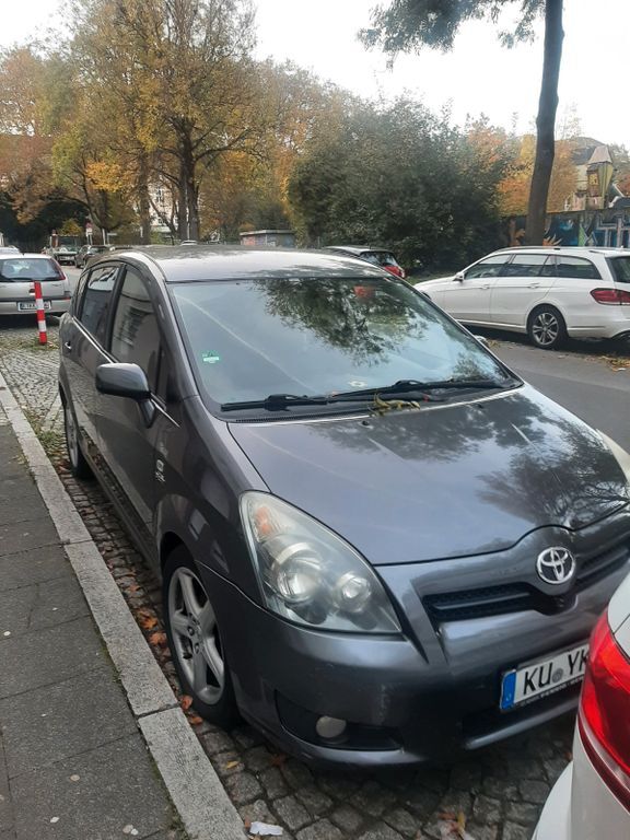 Toyota Corolla Verso 208.716 km 2.600 € Essen 45138
