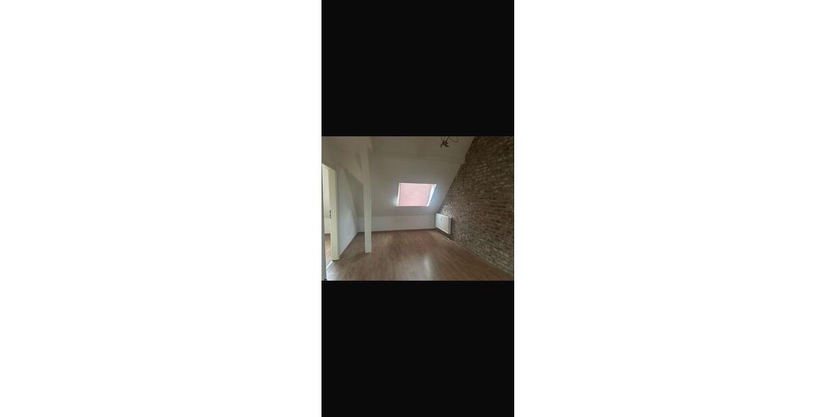 Dachgeschoss Wohnung 2 zimmer
