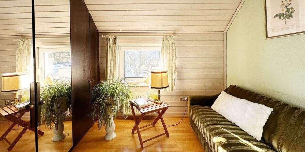 Charmante Doppelhaushälfte, 127 m², mit großzügigem Garten in E-Schonnebeck 4 zimmer