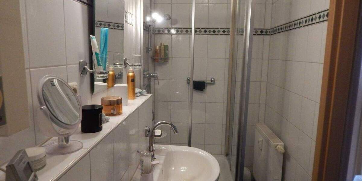 Etagenwohnung Moers Hochstraß - 2 Zimmer, 59 m&sup2;, 174.000&euro; | Angebot:25356020