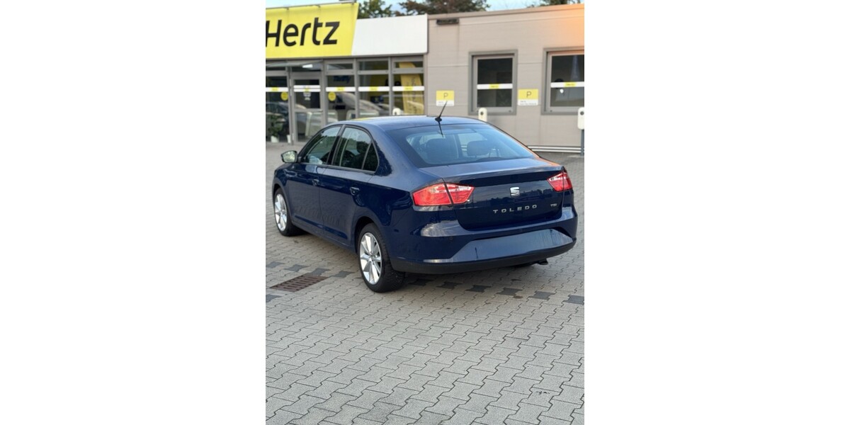 Seat Toledo IV 76.000 km 11.900 &euro; Essen 45121