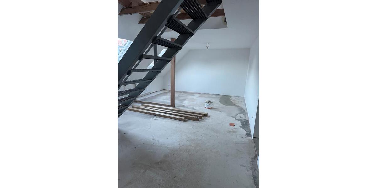 Dachgeschoßwohnung Gelsenkirchen Gelsenkirchen-Nord - 4 Zimmer, 103 m&sup2;, 1.200&euro; | Angebot:25638798