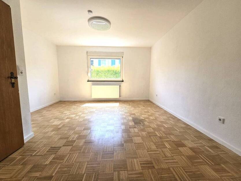 Gelegenheit!! Attraktive Doppelhaushälfte auf großem Erbpachtgrundstück