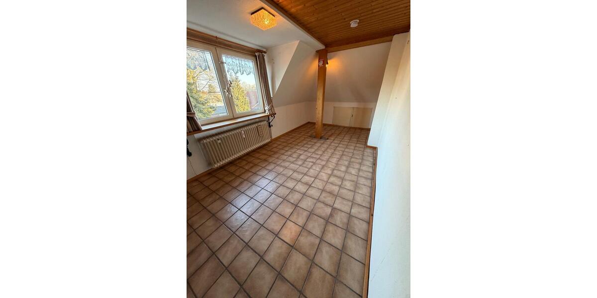 2,5 Zimmer Mansardenwohnung, ideal für Studenten in Eppendorf 2 zimmer