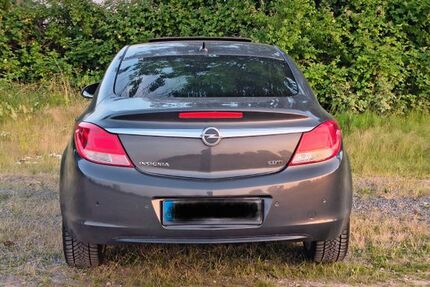 Opel Insignia 115.000 km 6.800 &euro; Duisburg 47178