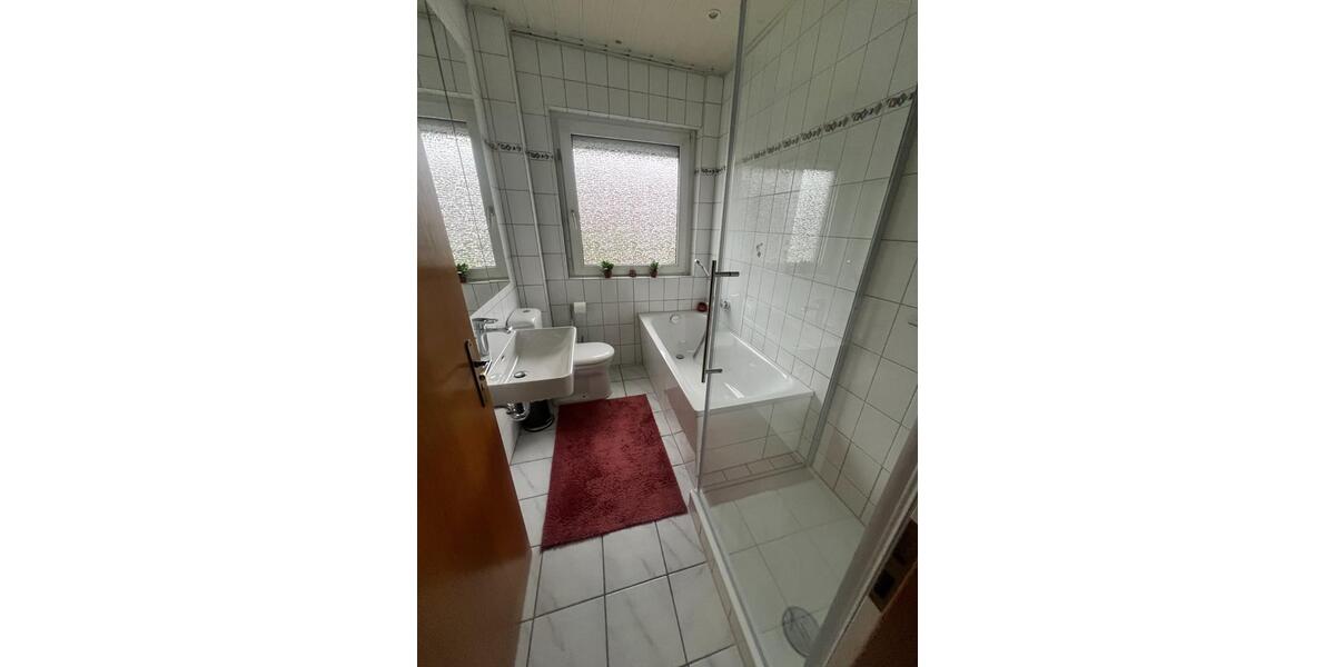 Etagenwohnung Duisburg Essenberg - 2 Zimmer, 80 m&sup2;, 720&euro; | Angebot:25611916