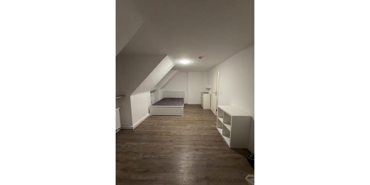 Dachgeschoßwohnung Essen Stadtbezirk VI - 3.5 Zimmer, 72 m&sup2;, 809&euro; | Angebot:24731097