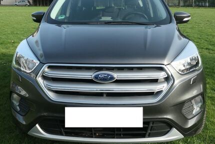 Ford Kuga 42.140 km 11.700 &euro; Mülheim Ruhr 45475