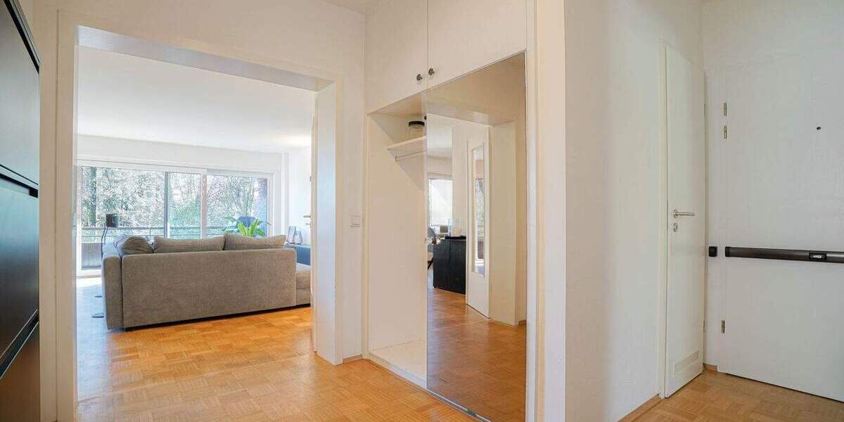 Etagenwohnung Mülheim an der Ruhr Saarn - 3 Zimmer, 94 m&sup2;, 1.300&euro; | Angebot:25399868